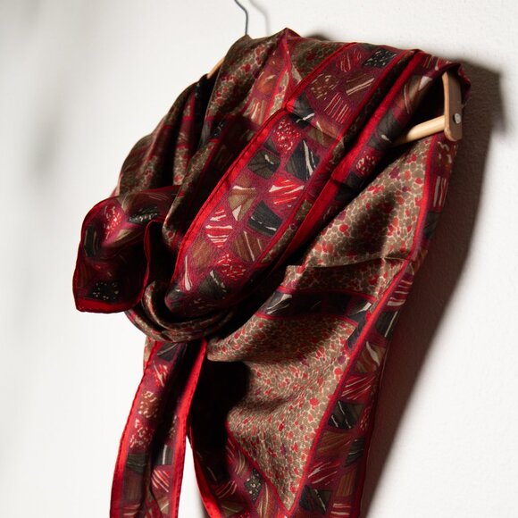 Large Scarf - Picture 4 of 6